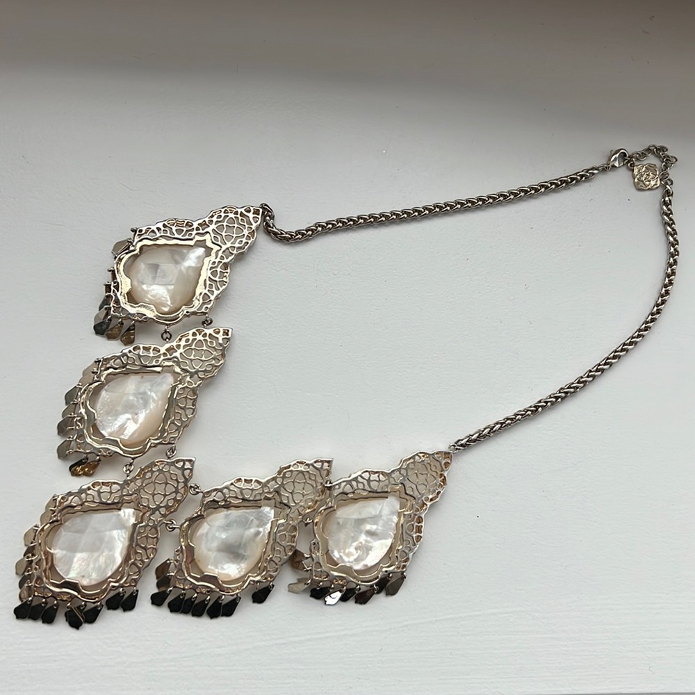 Kendra Scott necklace